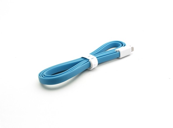 data-kabal-itrim-za-iphone-5-plavi-1-2m.jpg