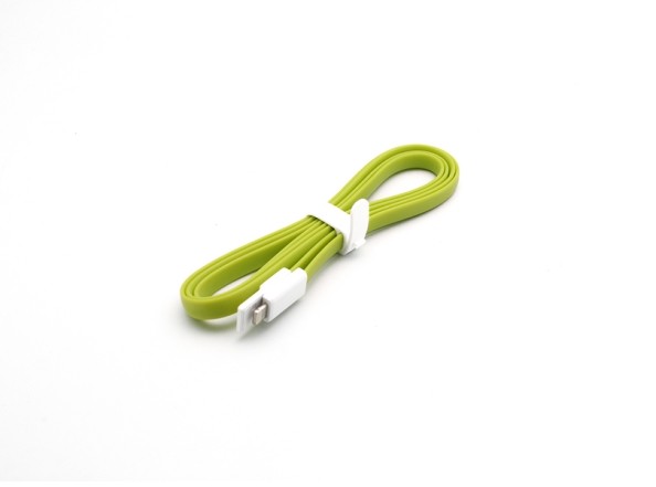 data-kabal-itrim-za-iphone-5-zeleni-1-2m.jpg